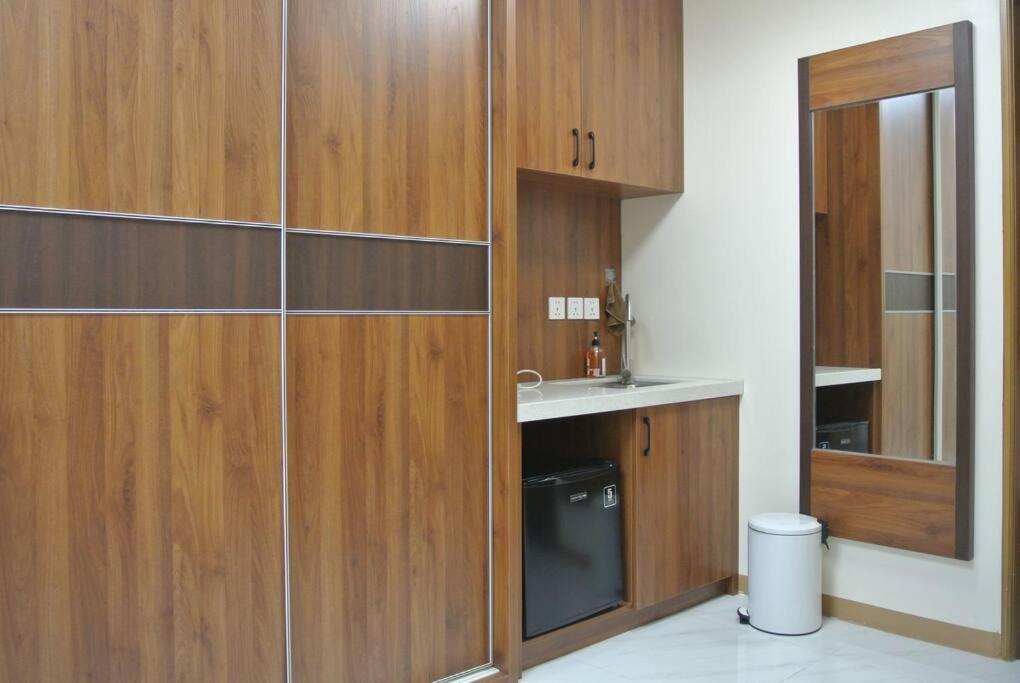 Grand Riviera Suites Manila Bagian luar foto