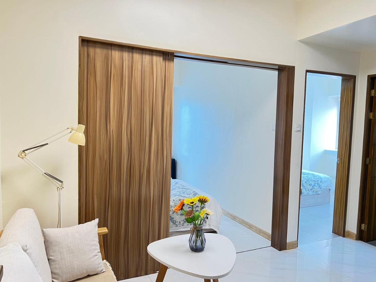 Grand Riviera Suites Manila Bagian luar foto