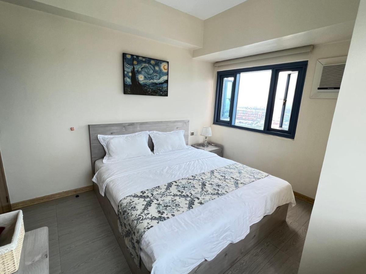 Grand Riviera Suites Manila Bagian luar foto