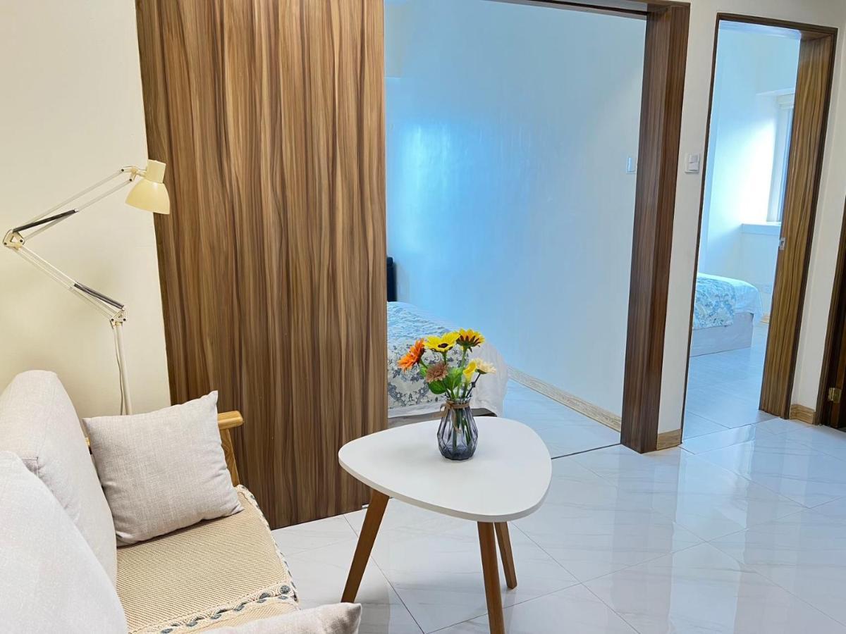 Grand Riviera Suites Manila Bagian luar foto
