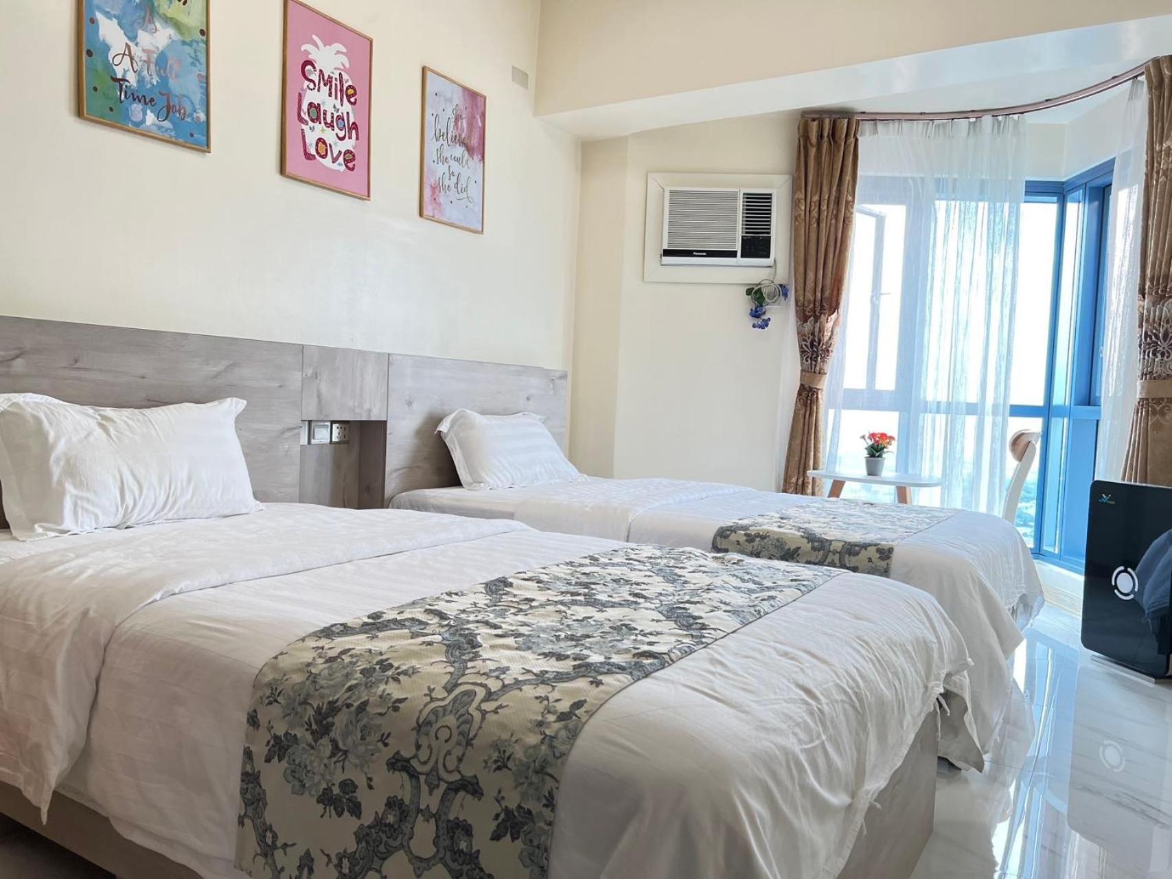 Grand Riviera Suites Manila Bagian luar foto
