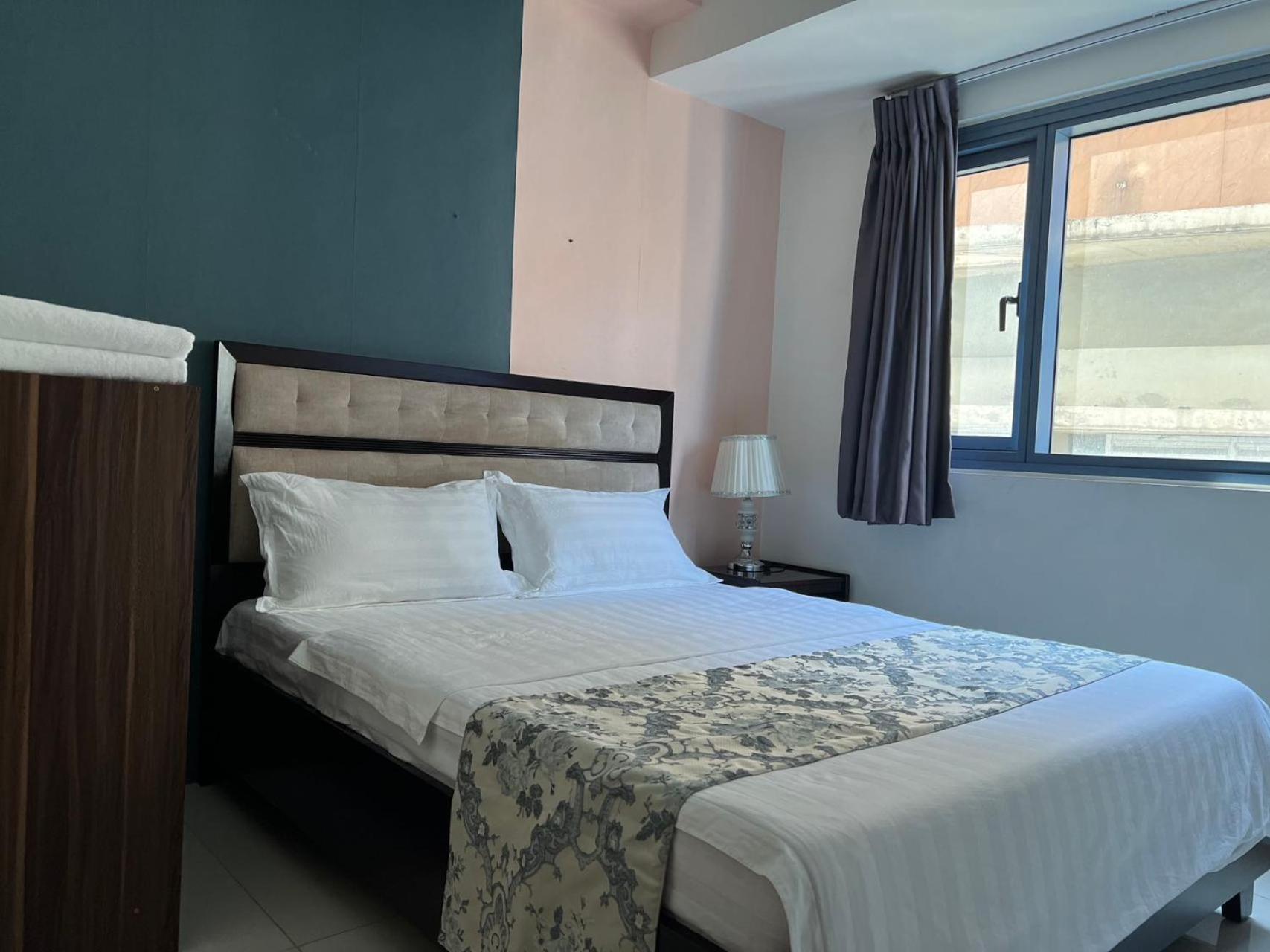 Grand Riviera Suites Manila Bagian luar foto